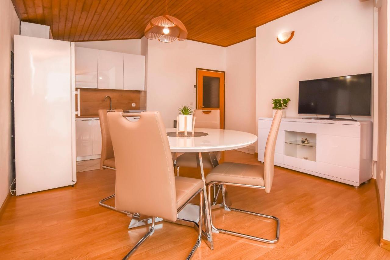 Apartment Mira Primošten Rum bild